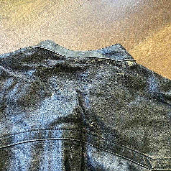 Better B. Women’s Leather Bomber Jacket - Picture 5 of 5